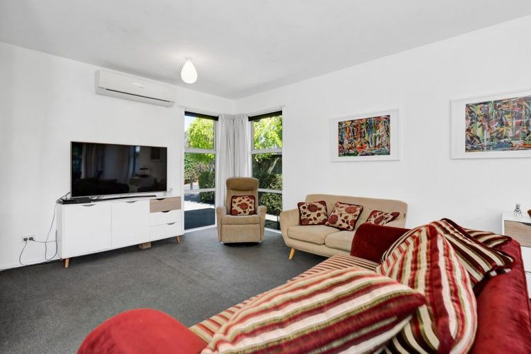 Photo of property in 77 Brooklands Road, Brooklands, New Plymouth, 4310