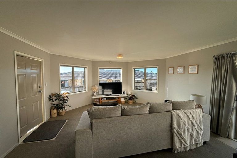 Photo of property in 14d Isabella Drive, Pukekohe, 2120