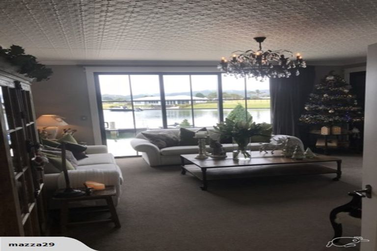 Photo of property in 137 Motu Capri, Pauanui, Hikuai, 3579