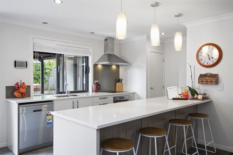 Photo of property in 85 Beatty Road, Pukekohe, 2120