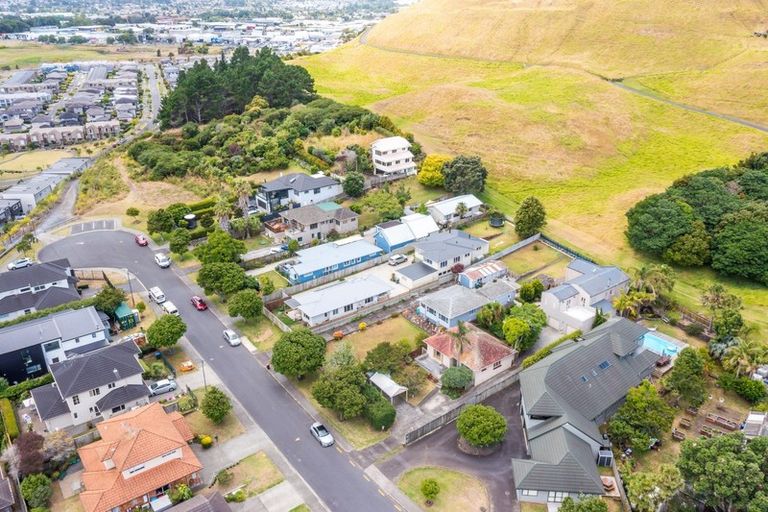 Photo of property in 25 Gollan Road, Mount Wellington, Auckland, 1072