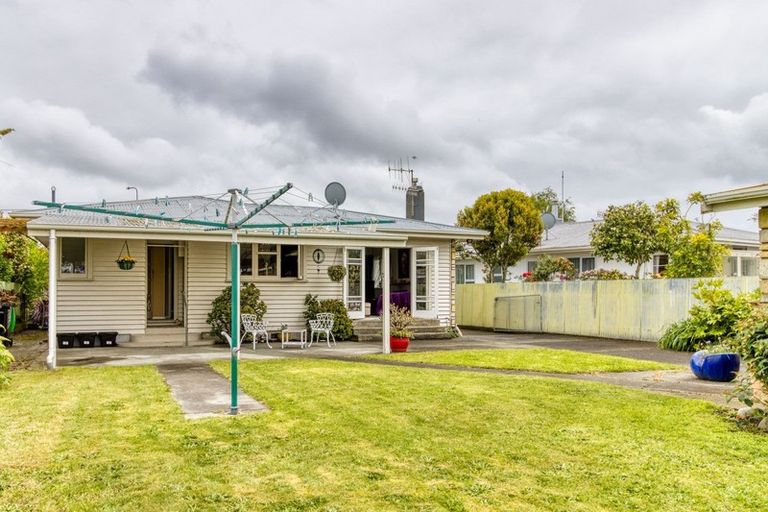 Photo of property in 83 Masefield Avenue, Maraenui, Napier, 4110