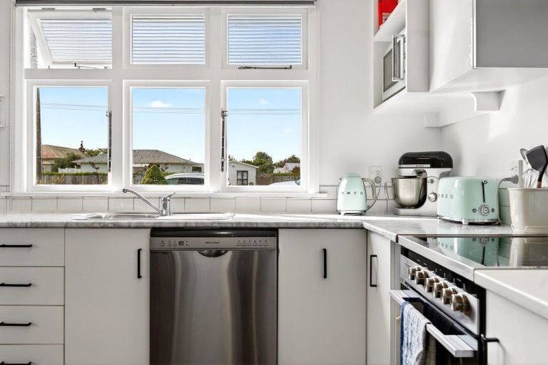 Photo of property in 382 High Street South, Carterton, 5713