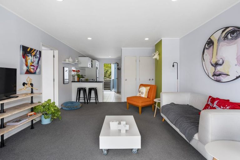 Photo of property in 4d/20 Ian Marwick Place, Birkenhead, Auckland, 0626