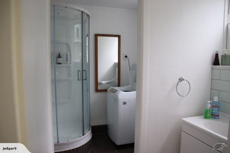 Photo of property in 1/9 Pemberton Avenue, Bayview, Auckland, 0629