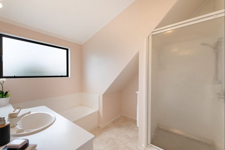 Photo of property in 19a Philomel Crest, Welcome Bay, Tauranga, 3112