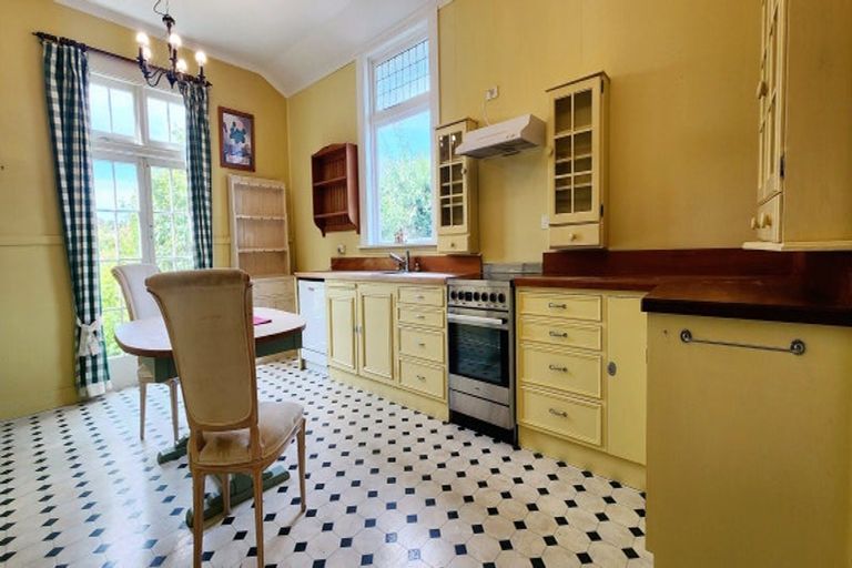 Photo of property in 165 High Street, Waimate, 7924