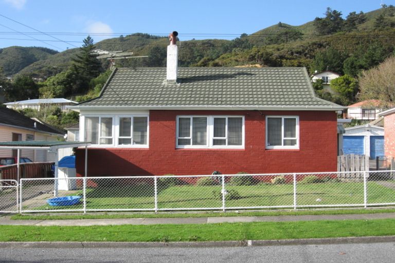 Photo of property in 21 Toomath Street, Naenae, Lower Hutt, 5011