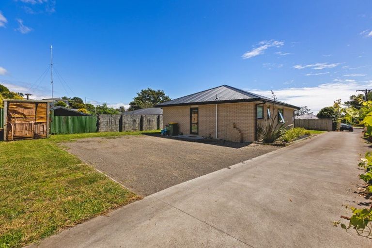 Photo of property in 10b Cowling Road, Hurdon, New Plymouth, 4310