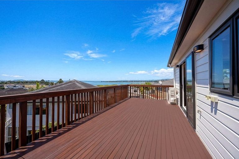 Photo of property in 20 Bannings Way, Hobsonville, Auckland, 0618