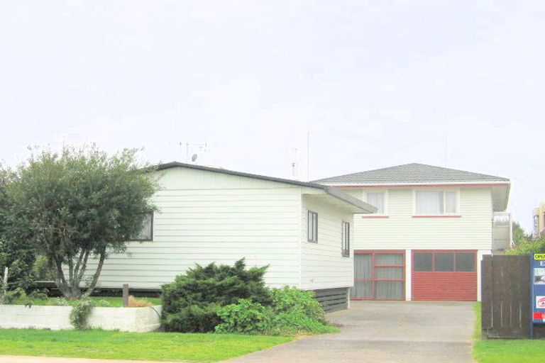 Photo of property in 41 Lee Street, Mount Maunganui, 3116
