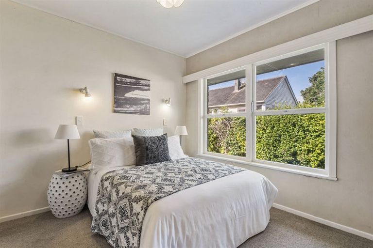 Photo of property in 3/13 Otakau Road, Milford, Auckland, 0620