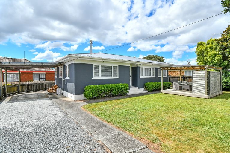 Photo of property in 1/32 King Edward Avenue, Papakura, 2110