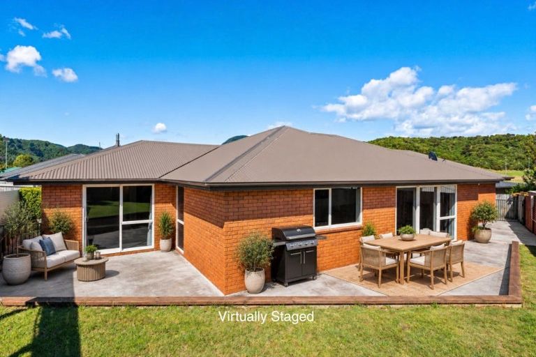 Photo of property in 23 Admiralty Place, Waikawa, Picton, 7220
