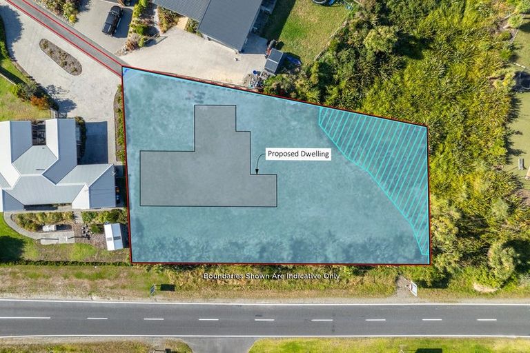 Photo of property in 39 Paetawa Road, Peka Peka, Waikanae, 5391