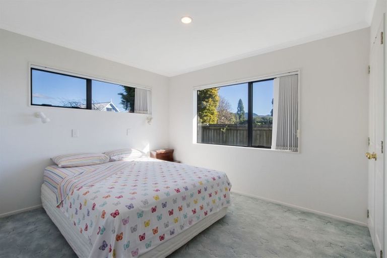 Photo of property in 12 Belmont Rise, Katikati, 3129