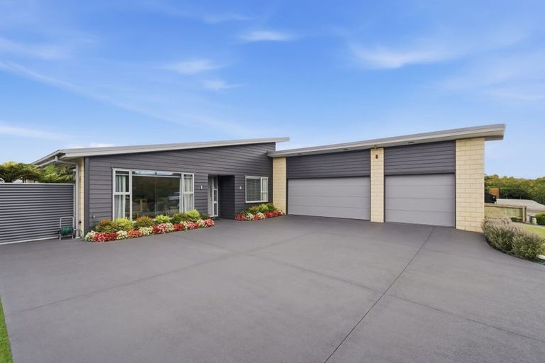 Photo of property in 5 Guardsman Place, Prebbleton, 7604