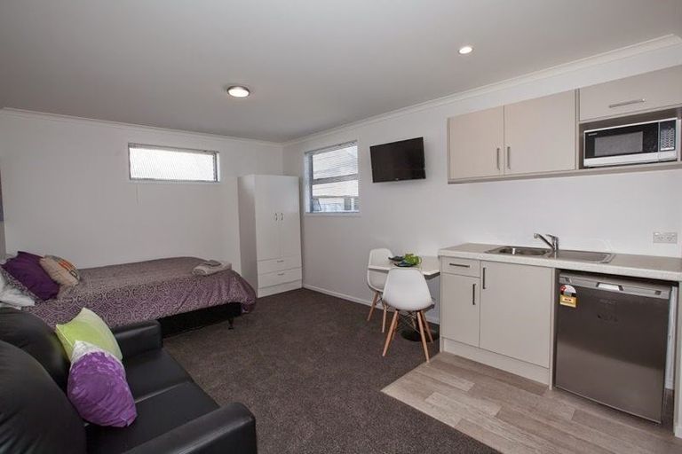 Photo of property in 1a Helena Street, Massey, Auckland, 0614