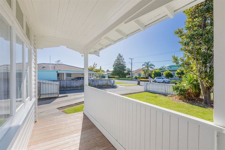 Photo of property in 11 Waterhouse Street, Taradale, Napier, 4112