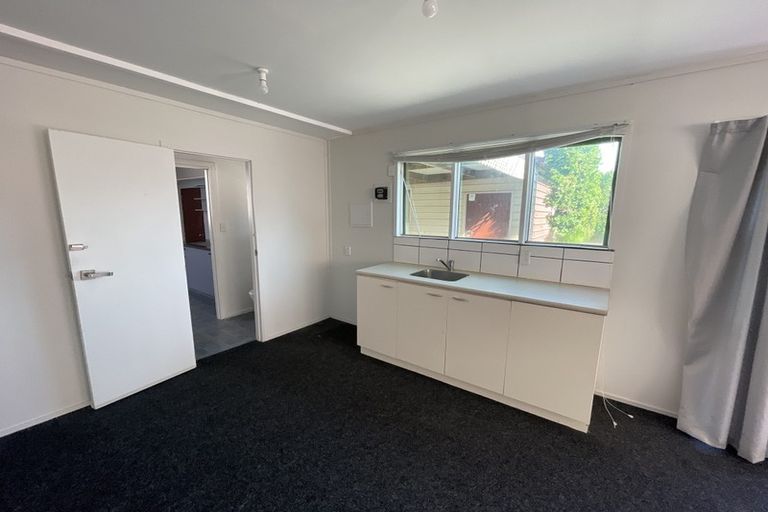 Photo of property in 13 Omana Road, Papatoetoe, Auckland, 2025