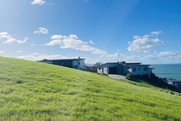 Photo of property in 8 Aquarius Lane, Langs Beach, 0582