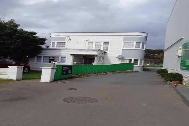 Photo of property in 16 Park Road, Miramar, Wellington, 6022