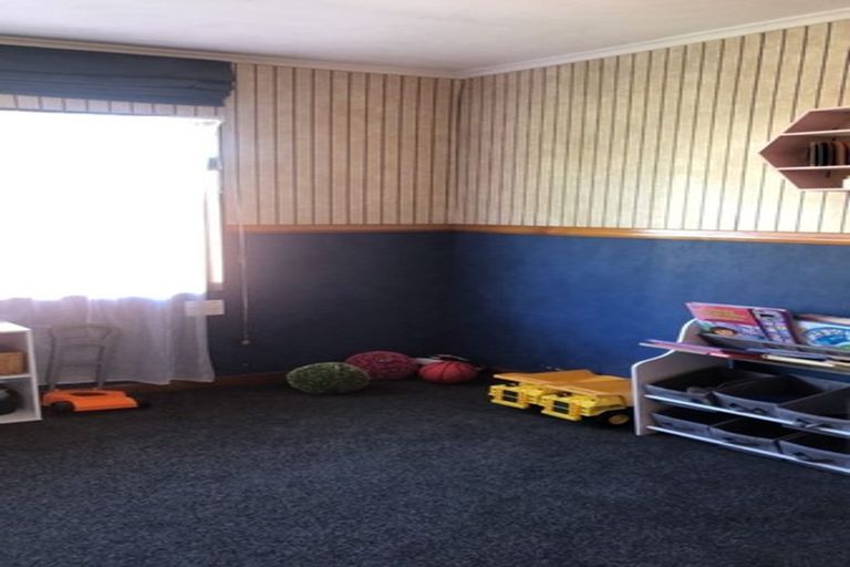 Photo of property in 72 Hurndall Street East, Maungaturoto, 0520