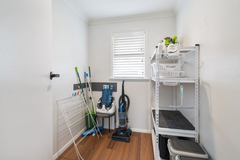 Photo of property in 6 Ruha Street, West End, Palmerston North, 4412