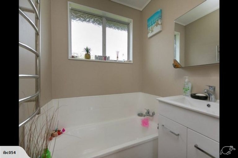 Photo of property in 44 Glamis Avenue, Bell Block, New Plymouth, 4312