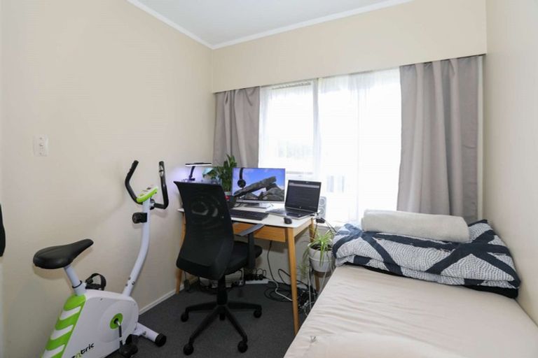 Photo of property in 2/126 Lynwood Road, New Lynn, Auckland, 0600