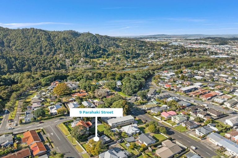 Photo of property in 6 Parahaki Street, Regent, Whangarei, 0112