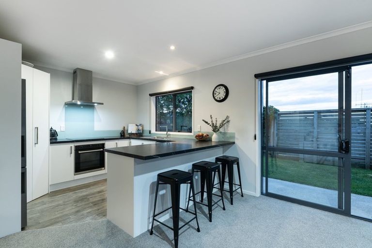 Photo of property in 10 Avon Rise, Welcome Bay, Tauranga, 3112
