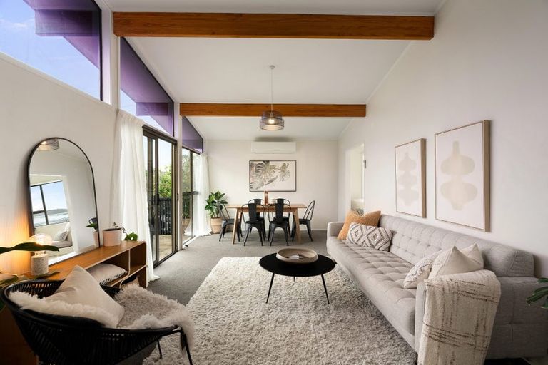 Photo of property in 38 Dissmeyer Drive, Clover Park, Auckland, 2019