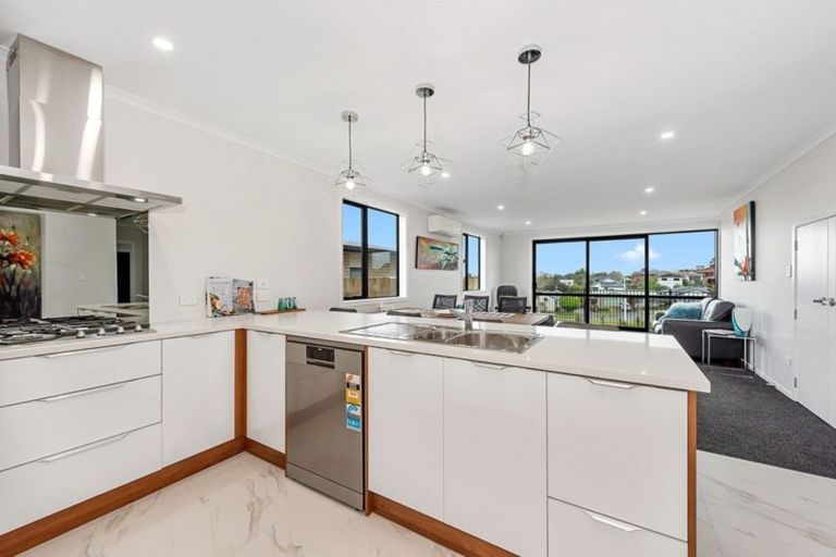 Photo of property in 20 Te Tiireke Drive, Glenview, Hamilton, 3206