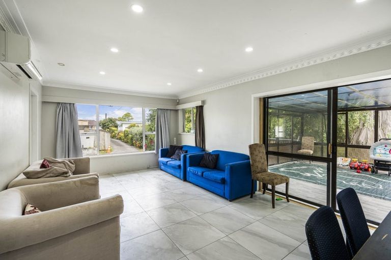 Photo of property in 1/36 Halver Road, Hillpark, Auckland, 2102