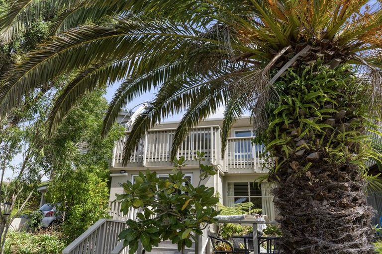 Photo of property in 8/37 Waipa Street, Birkenhead, Auckland, 0626