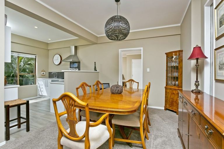 Photo of property in 14 Galaxy Drive, Mairangi Bay, Auckland, 0630