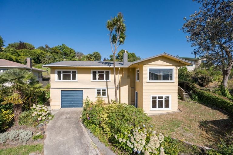 Photo of property in 16 Thompson Terrace, Toi Toi, Nelson, 7010