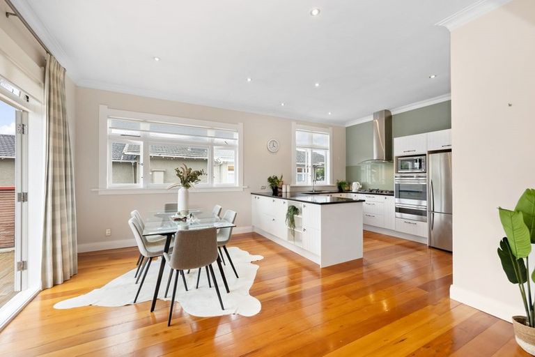 Photo of property in 29 Kingsway Avenue, Sandringham, Auckland, 1025