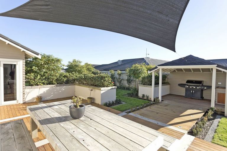 Photo of property in 38 Winston Avenue, Hokowhitu, Palmerston North, 4410