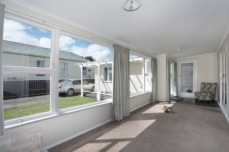 Photo of property in 21 Oxford Street, Marton, 4710