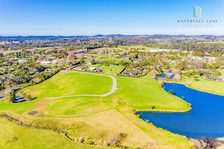 Photo of property in 2 Waterfall Lane, Kerikeri, 0230
