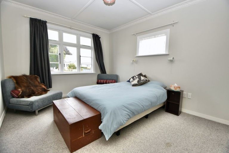 Photo of property in 2 Mckenzie Terrace, Carterton, 5713