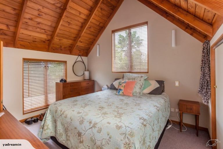 Photo of property in 2/7 Savoy Road, Glen Eden, Auckland, 0602