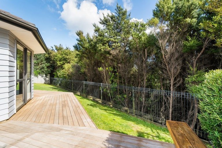 Photo of property in 7 Northbrook Close, Greenhithe, Auckland, 0632