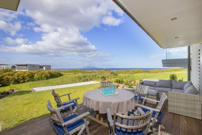 Photo of property in 37 Kewai Street, Omaha, 0986