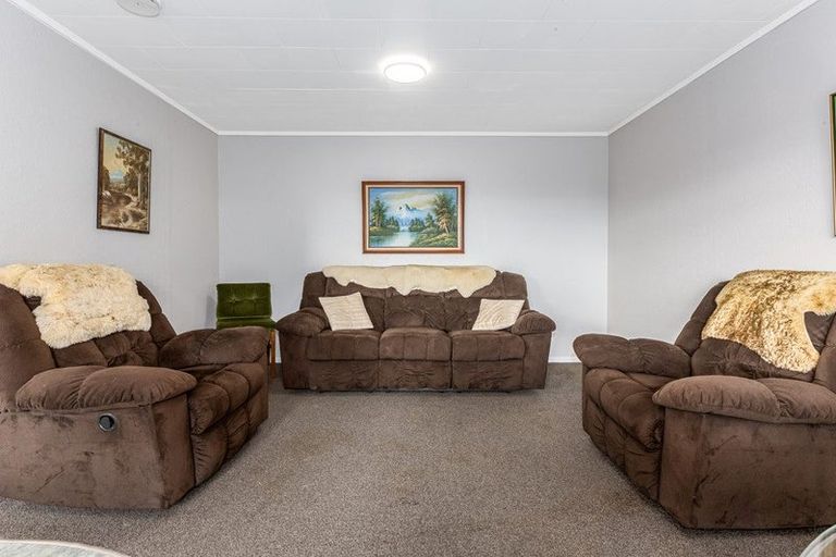 Photo of property in 11b Pump Lane, Whitby, Porirua, 5024