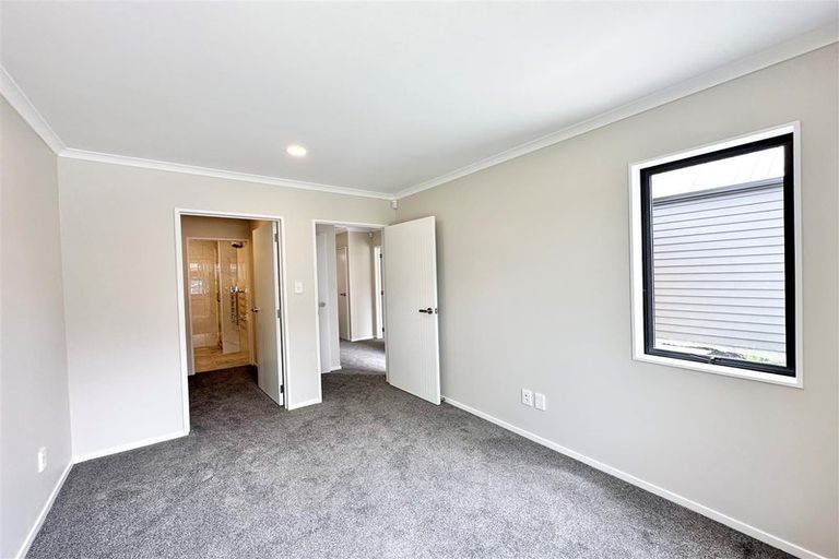 Photo of property in 31 Combat Street, Papakura, 2110