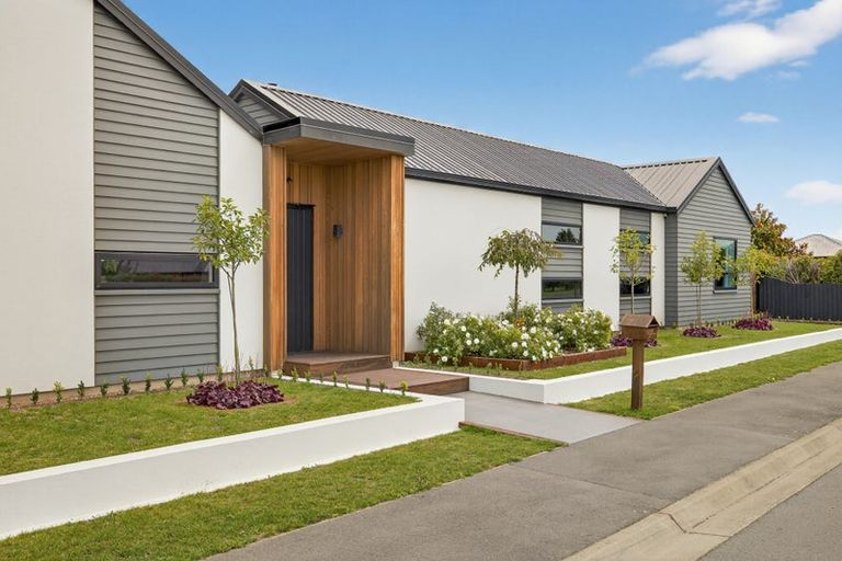 Photo of property in 1 Vahsel Bay, Wigram, Christchurch, 8025