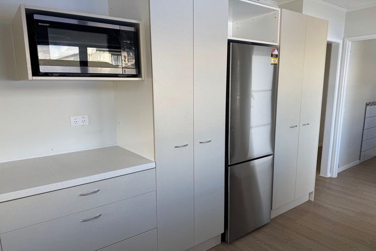 Photo of property in 3 Fiesta Drive, Half Moon Bay, Auckland, 2012